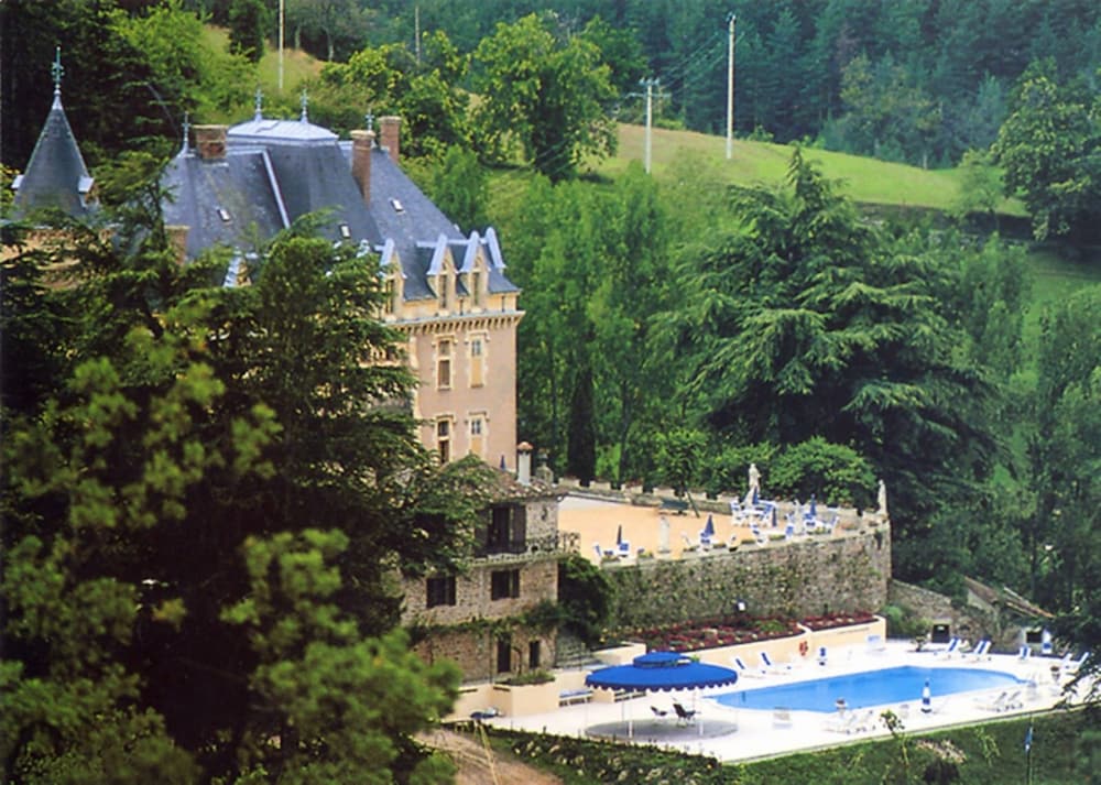 Château d'Urbilhac — 4-Star Luxury Hotel in Lamastre, France