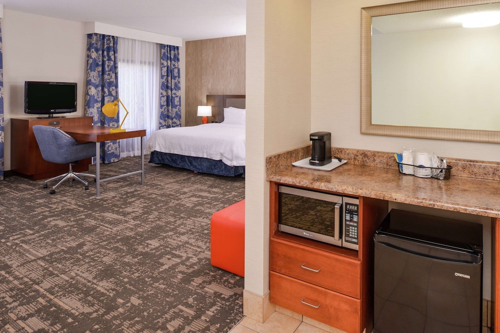 Hampton Inn & Suites Wilmington - photo 33