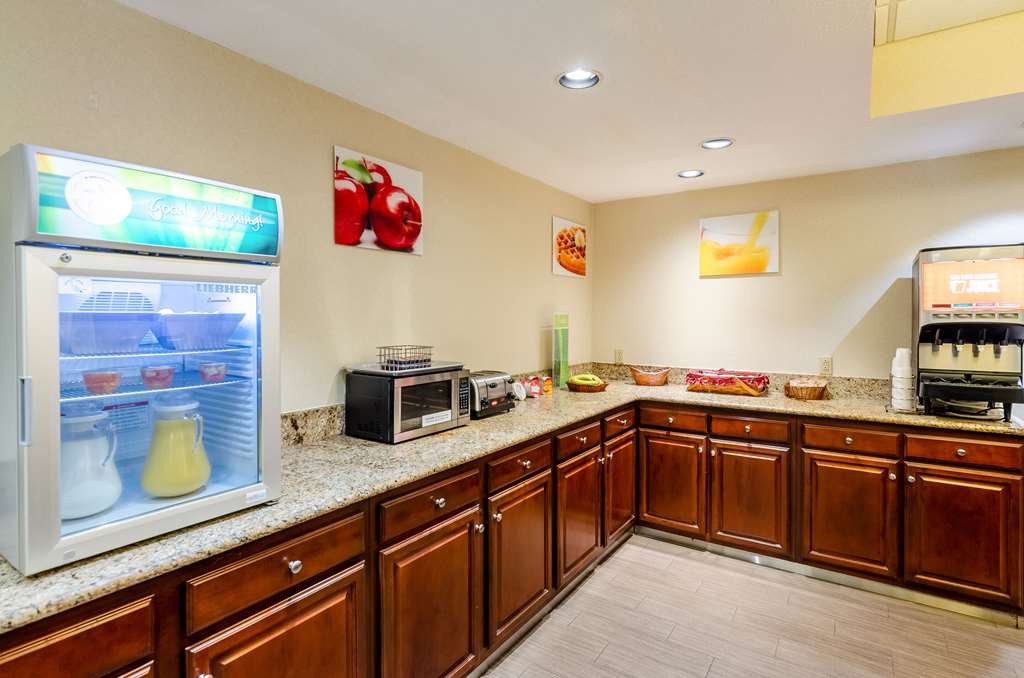Quality Inn Danville University Area - photo 44
