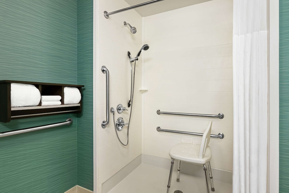 Hampton Inn New Albany - photo 45