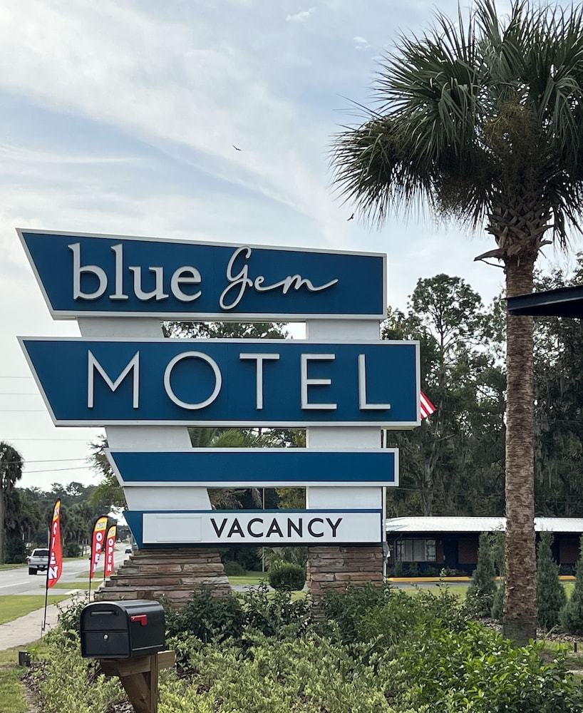 BlueGem Motel - photo 63
