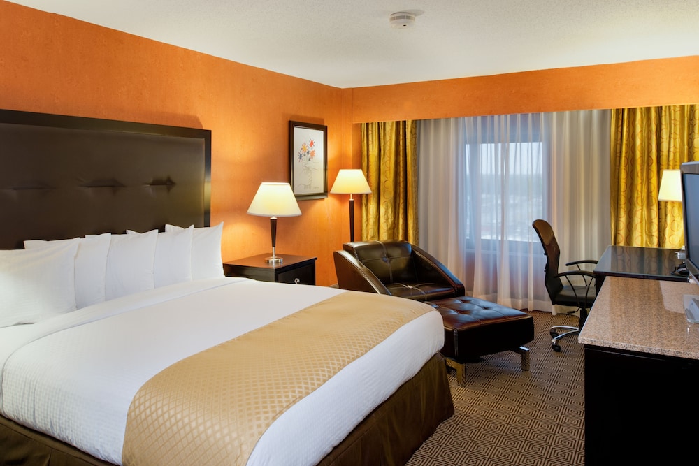 DoubleTree by Hilton Springfield - photo 9