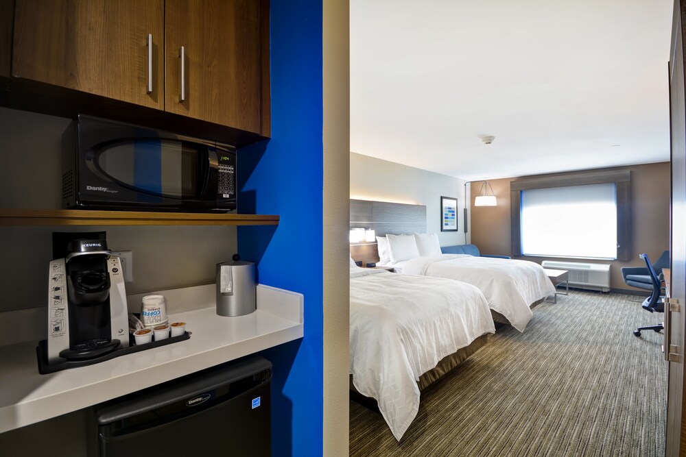 Holiday Inn Express & Suites Houston NASA Boardwalk Area by IHG - photo 6