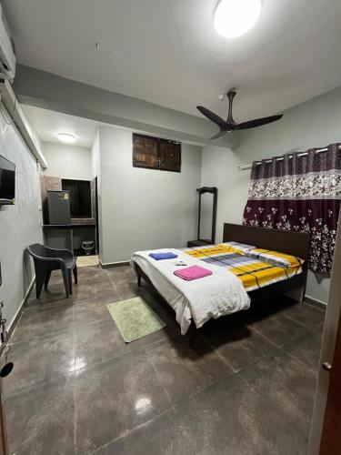 Crown hotel - last minute hotel in Lonavla