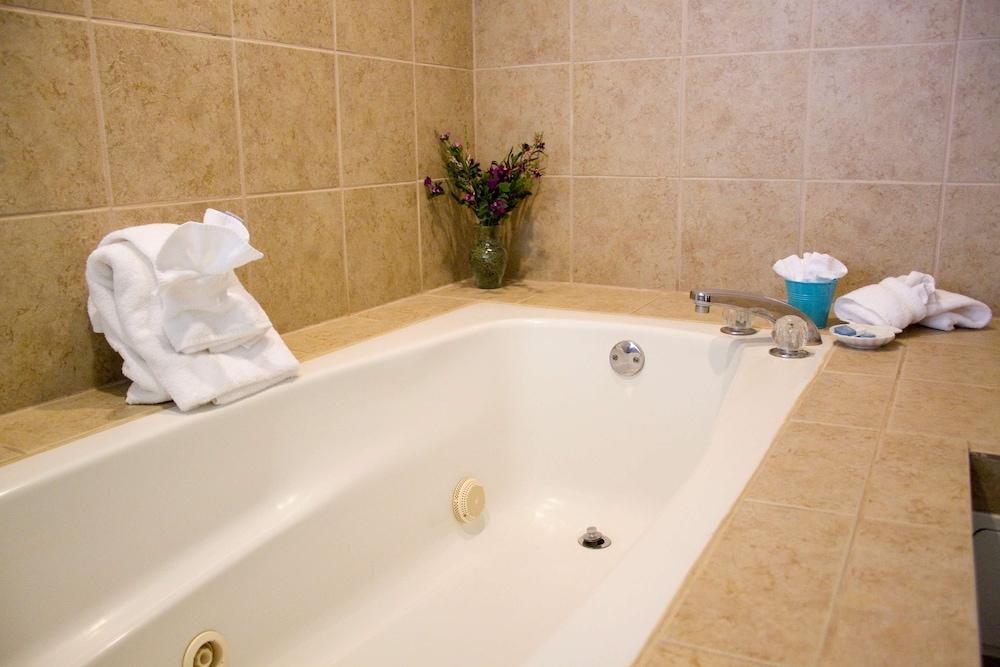 Baymont Inn And Suites Myrtle Beach - photo 19