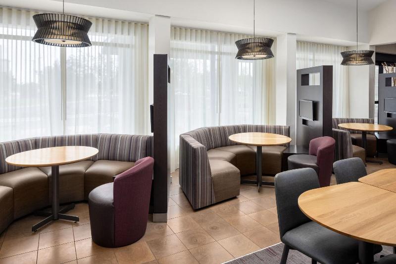 Courtyard Chicago Waukegan Gurnee - photo 10