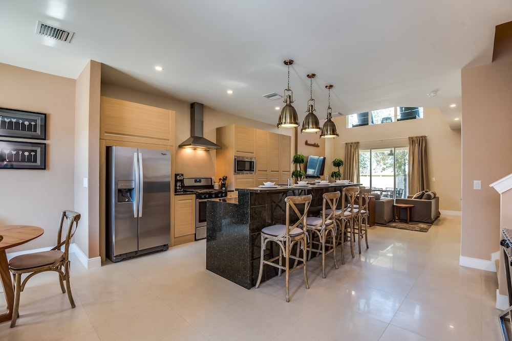 Magic Village Resort 4 Bdrm Townhome - photo 23