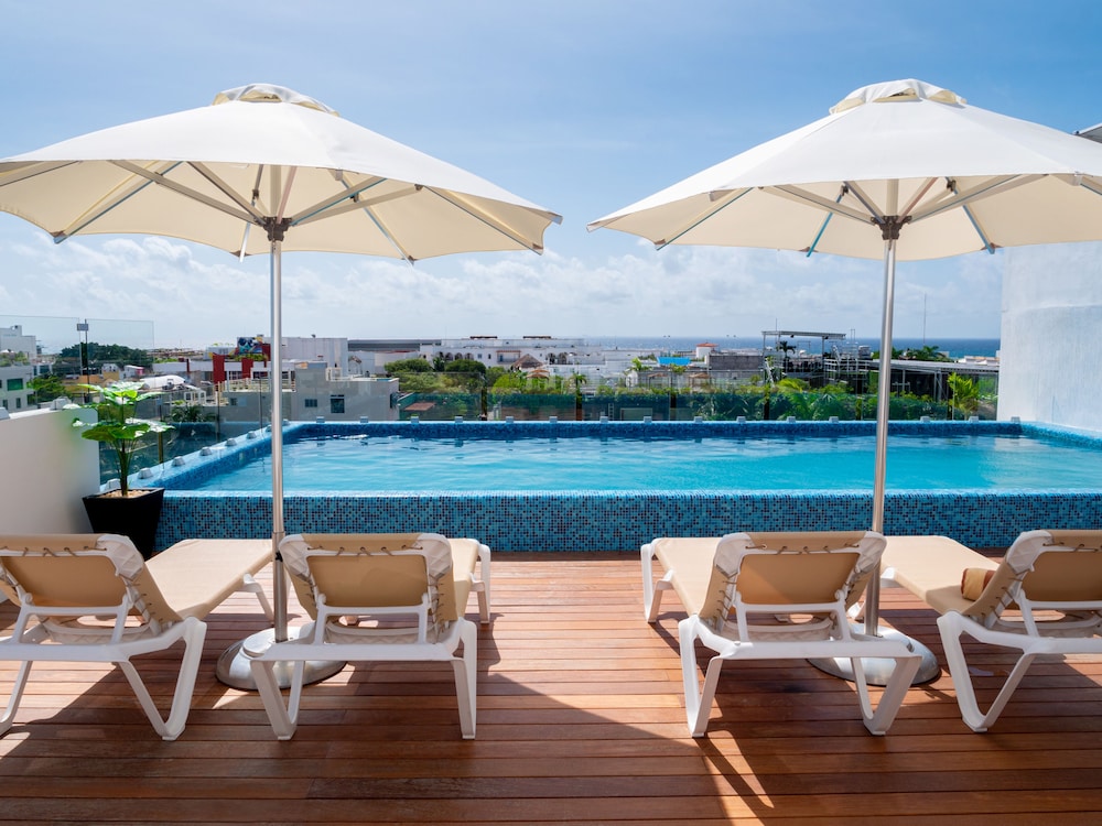 Sundeck