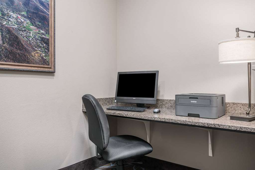 AmericInn by Wyndham Winona - photo 24