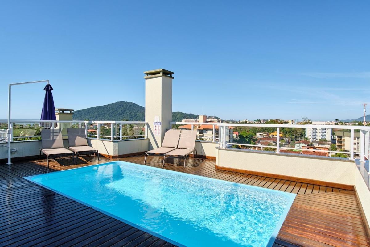 BH56 Conforto AR Varanda Gourmet e Vista Linda — 4-Star Luxury Hotel in Ubatuba, Brasil