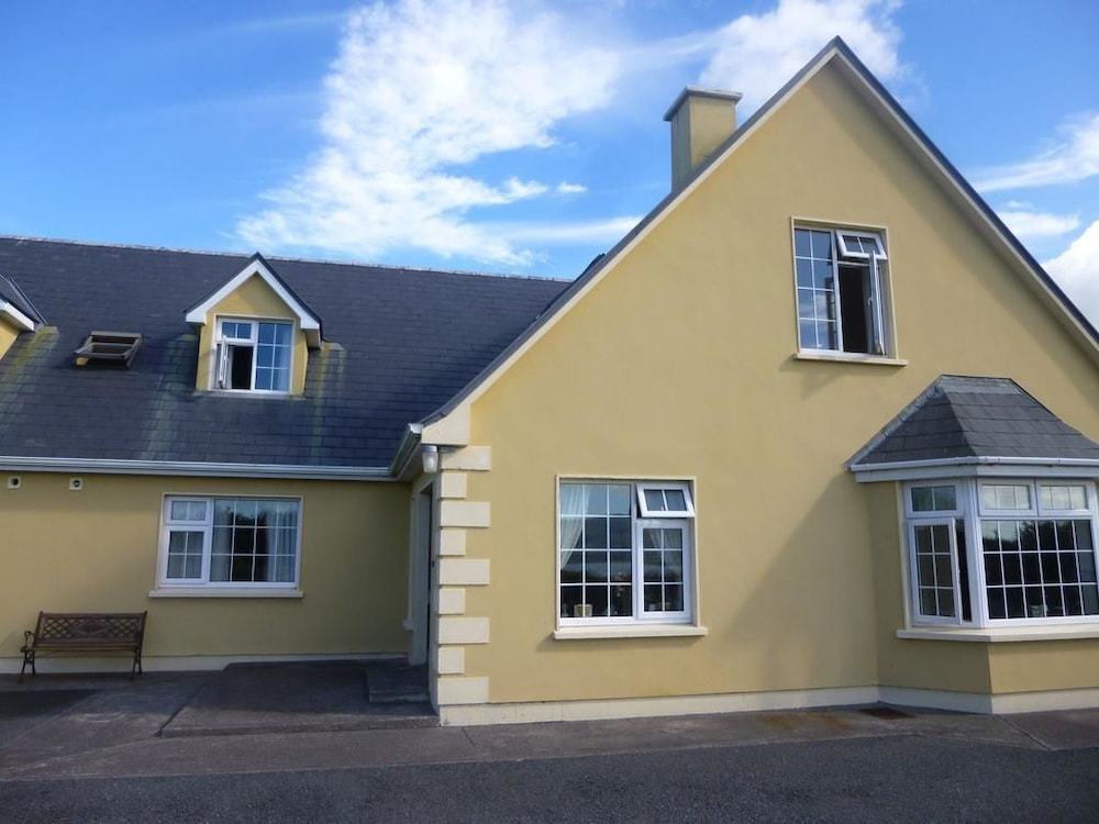 Ferryview - carbon neutral hotel in Cahersiveen