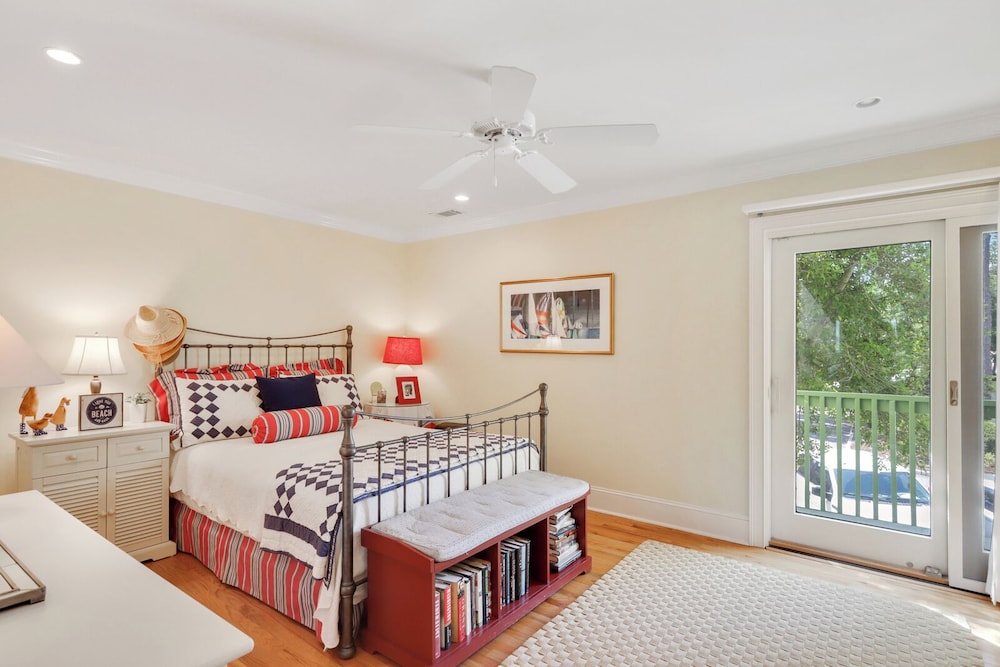 720 Schooner Court at The Sea Pines Resort - photo 2