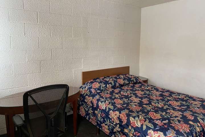 Super 8 by Wyndham Rockford South - photo 25