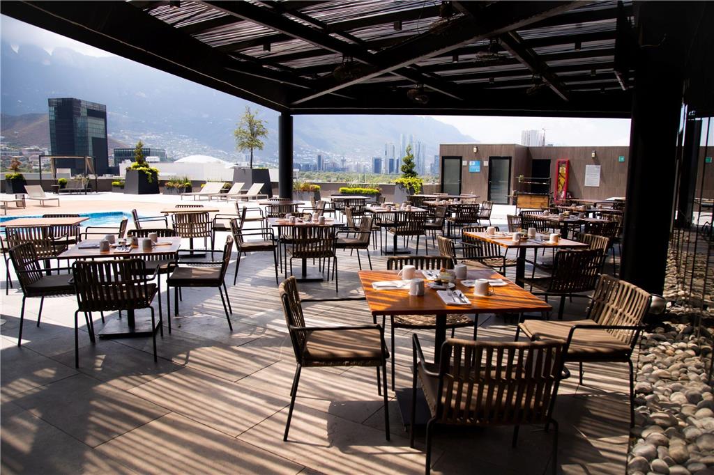 Distrito Regio restaurant terrace