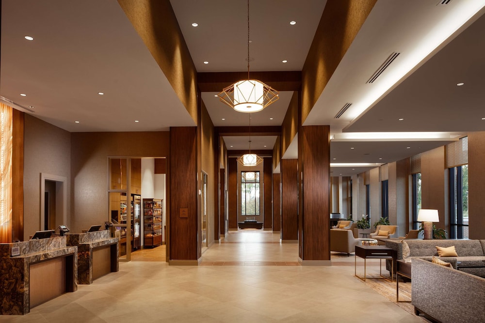 Embassy Suites by Hilton South Bend at Notre Dame - photo 3