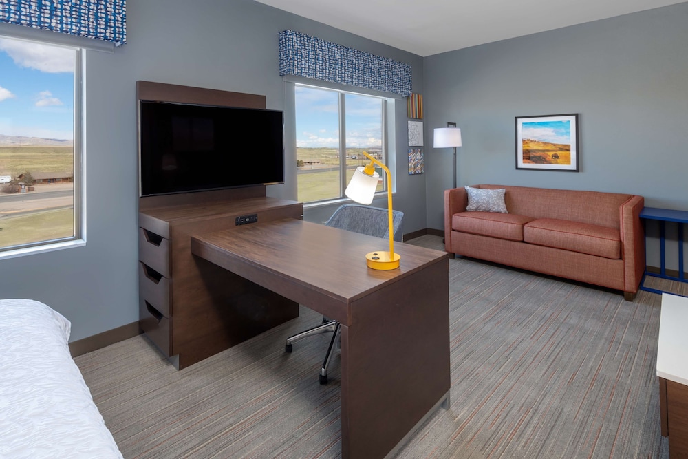 Hampton Inn & Suites Cody - photo 11