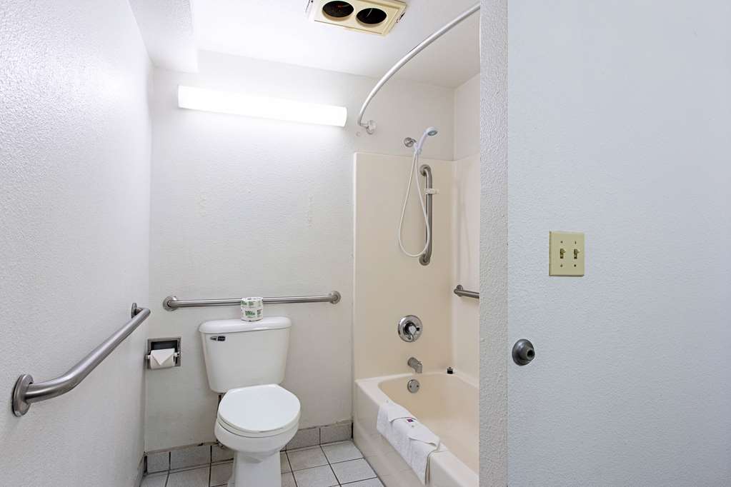 Motel6 Pendleton OR West - photo 27