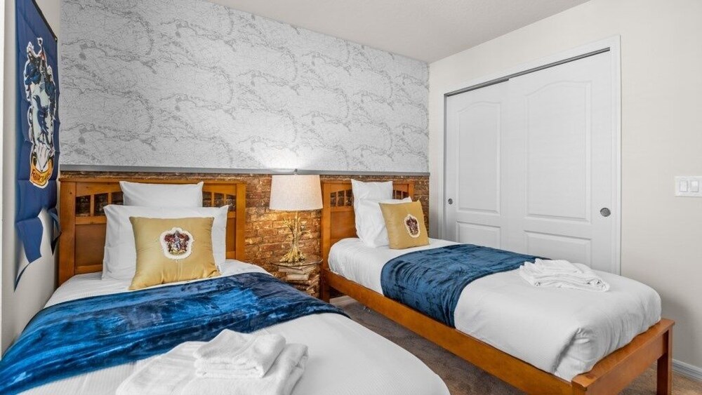 Fun For The Whole Family Townhome At Solterra Resort 5 Bedroom Townhouse by Redawning - photo 6