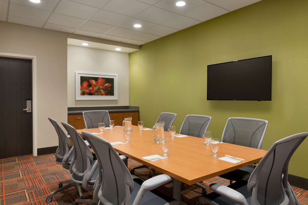 Home2 Suites by Hilton Glendale Westgate - photo 27