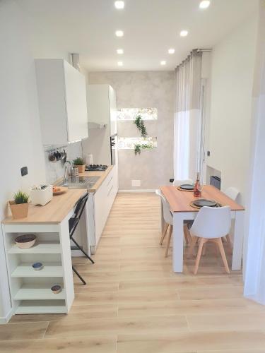Dolce Vita Beach House Trilocali Nuovi e Moderni sul mare — 4-Star Luxury Hotel in Rimini, Italy