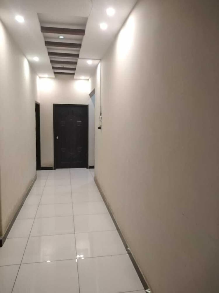 Pearl Inn in Karachi, Pakistan