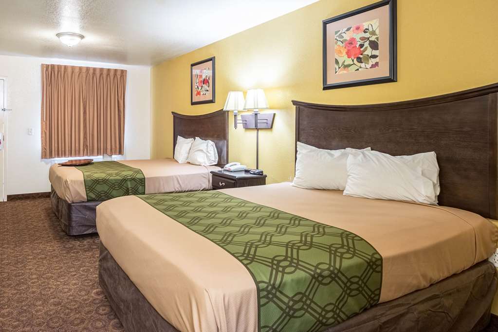 Econo Lodge Inn & Suites Searcy - photo 10