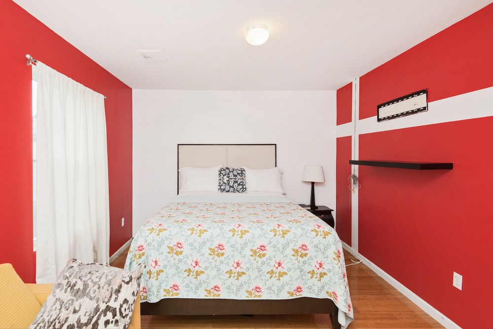 Racpanos Modern Stay on Union Street - photo 6