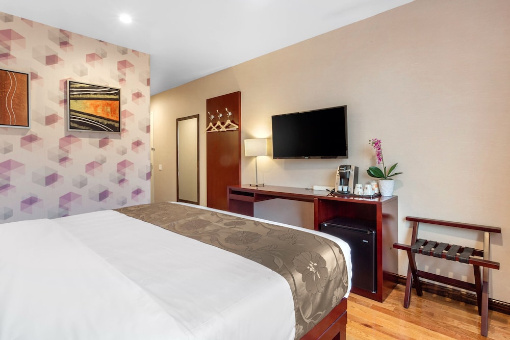 The L Hotel Brooklyn NY - photo 18