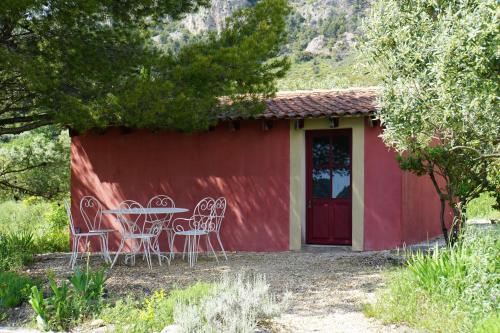 Le Cabanon des oliviers - last minute hotel in Unknown City