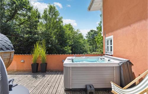 Amazing Home In Græsted With Jacuzzi — Graested — photo 2