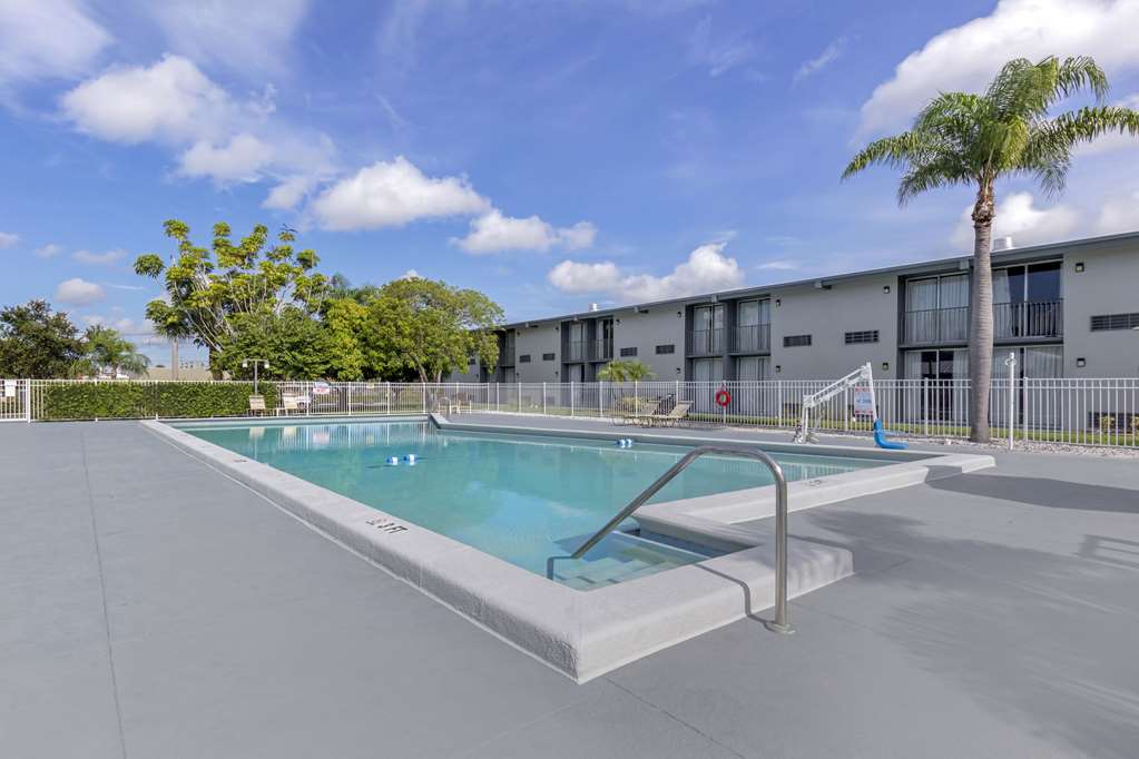 Quality Inn Downtown Stuart - photo 22
