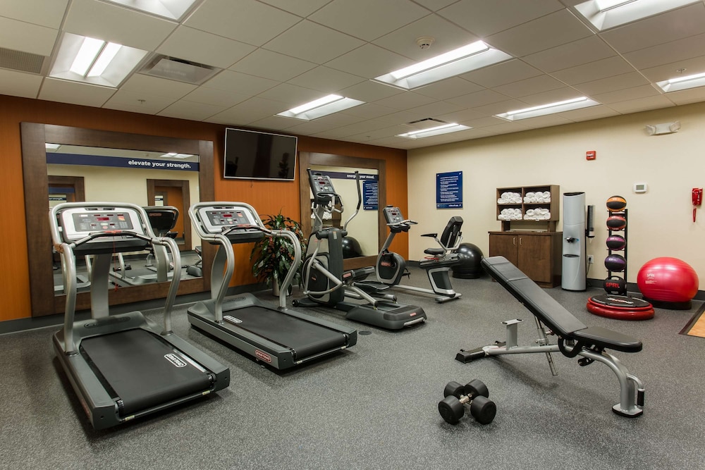 Hampton Inn & Suites Knoxville Papermill Drive - photo 30