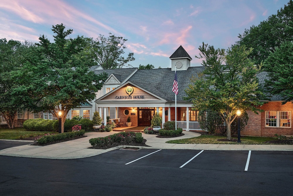 Carnegie House — 4-Star Luxury Hotel in State College, United States