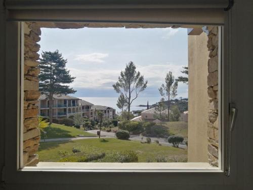 Complexe Cap Esterel Village Vue Mer Studio Avec Parking in Saint-Raphael, France