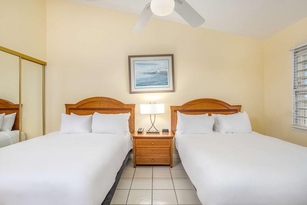 Marina Del Mar Resort and Marina - photo 11