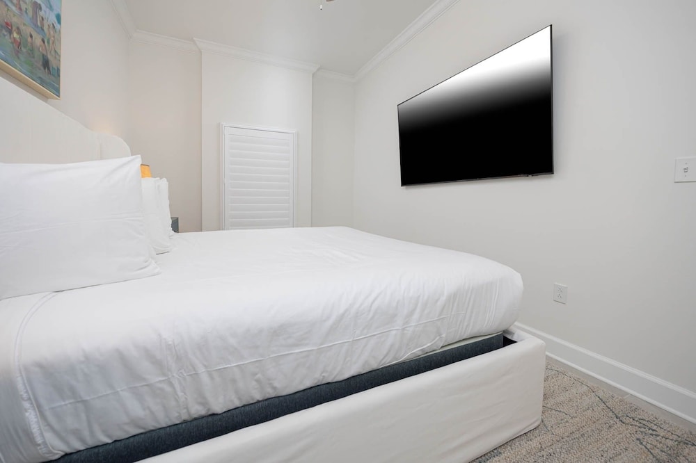 Phoenix Gulf Towers 1406 2 Bedroom Condo - photo 6
