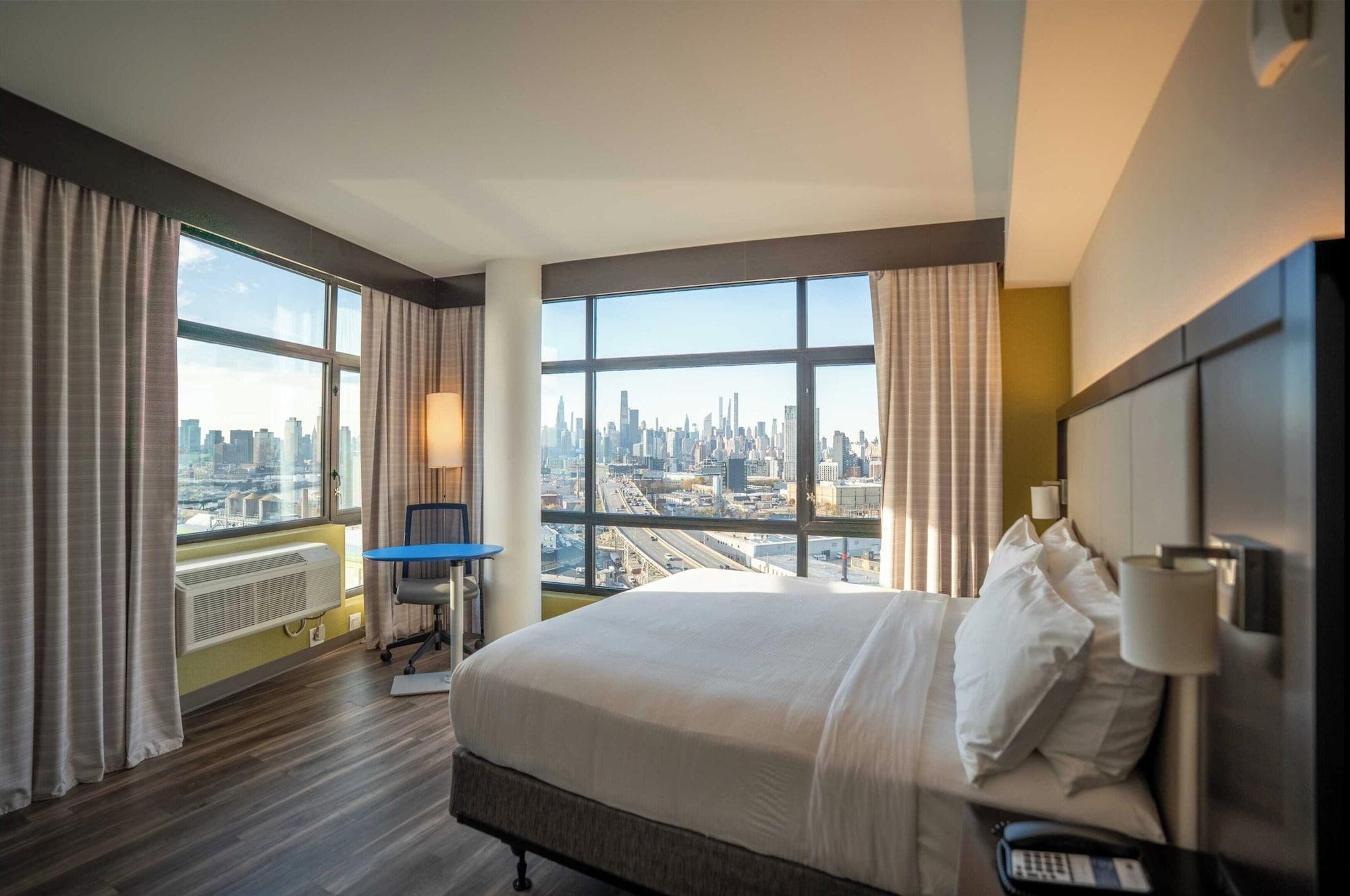 Holiday Inn Express Long Island City E New York by IHG - photo 2