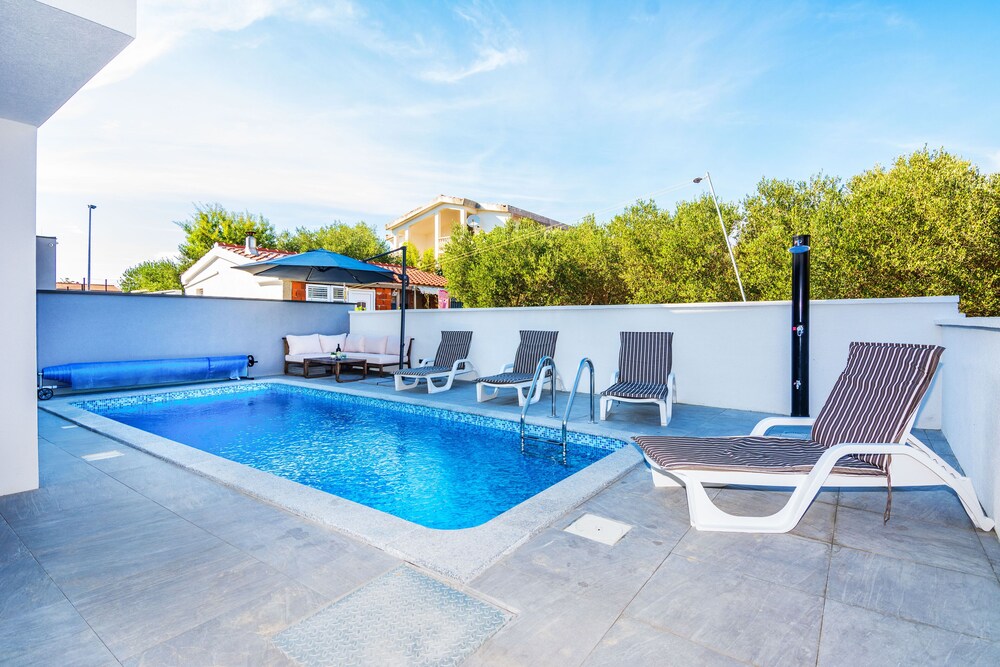 Apartment Spanic 2 — 4-Star Luxury Hotel in Vir, Croatia