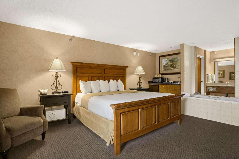 Days Inn by Wyndham Rapid City - photo 12