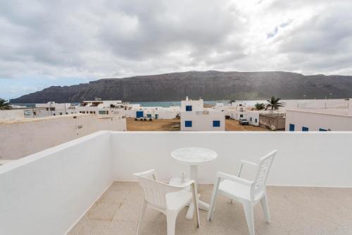 El Sombrerito 6 - carbon neutral hotel in Teguise