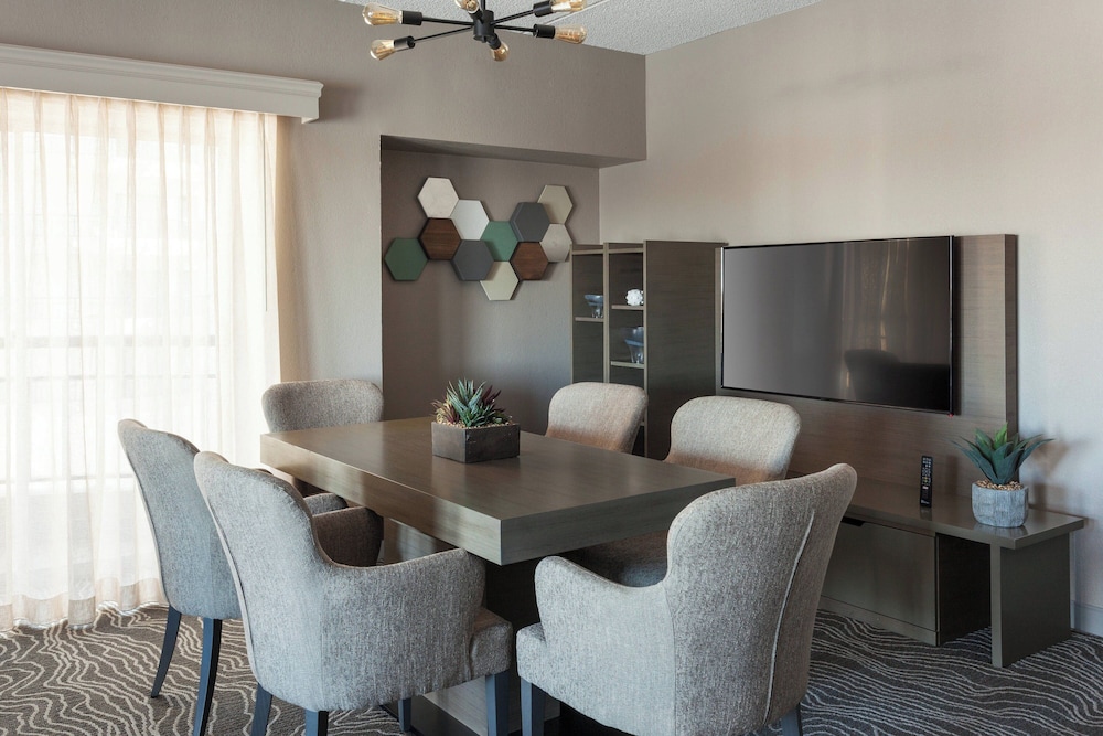 Marriott Savannah Riverfront - photo 12