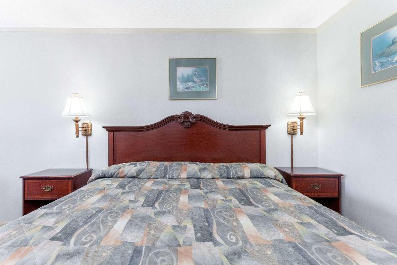 Knights Inn Yemassee - photo 23