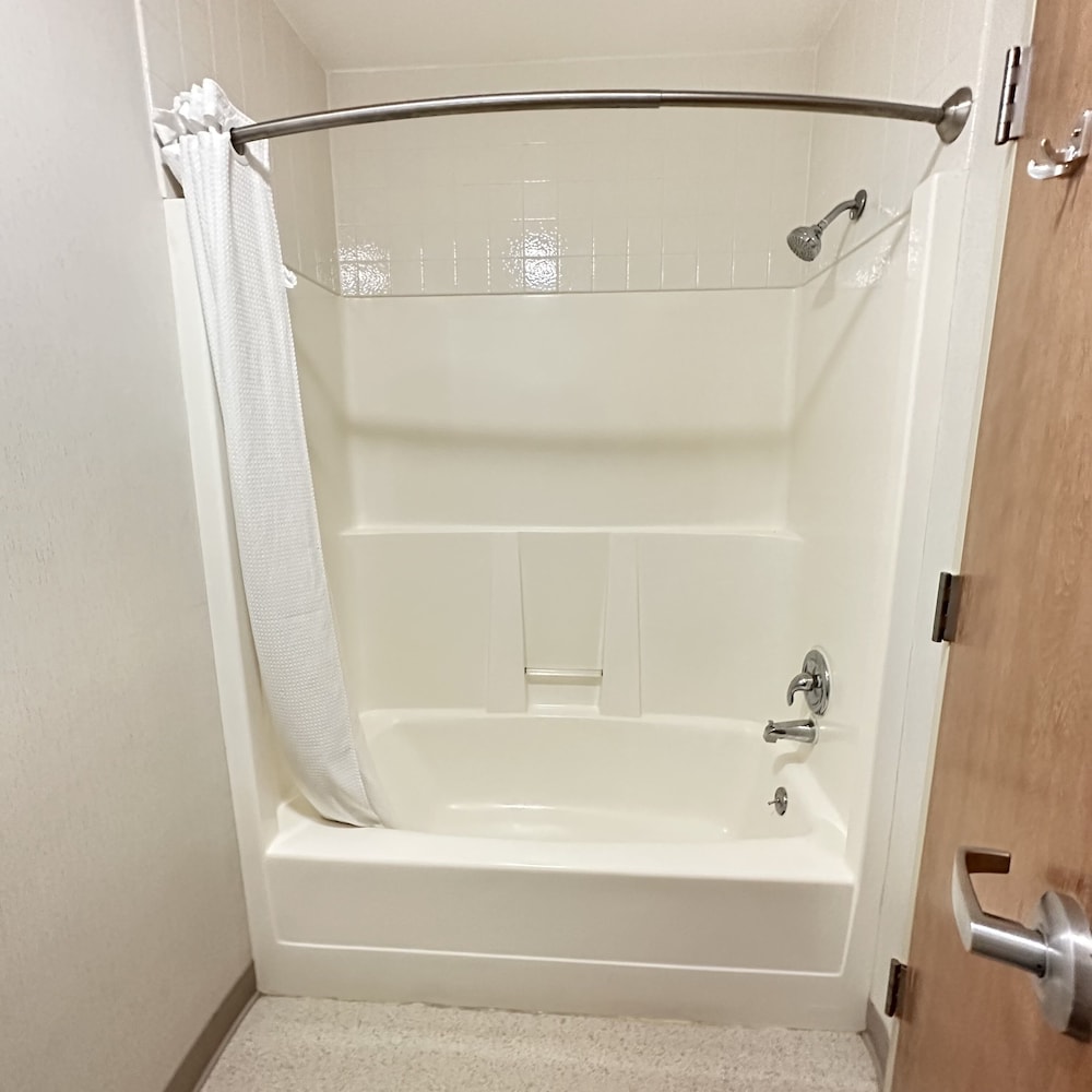 Timberland Inn & Suites - photo 74