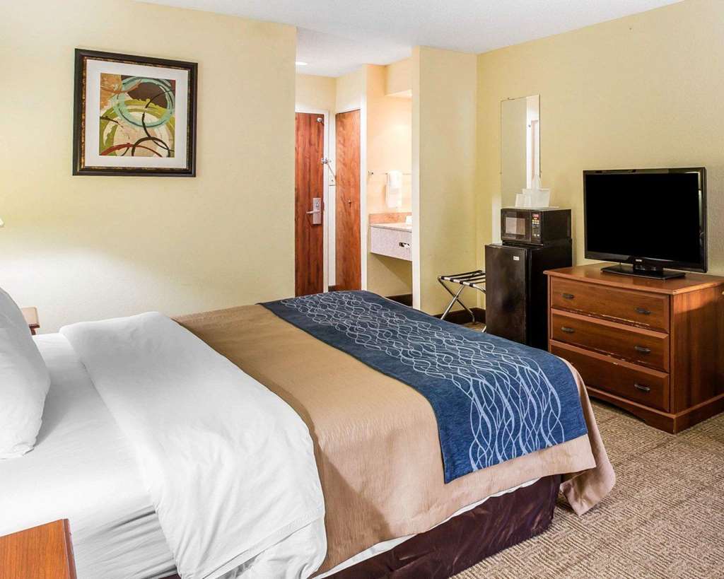 Quality Inn Darien North Brunswick - photo 10