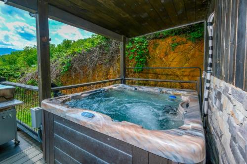 Whitneys Way - last minute hotel in Gatlinburg