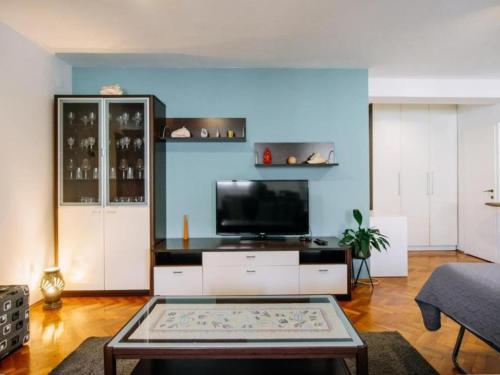 One Bedroom Apartment with Terrace