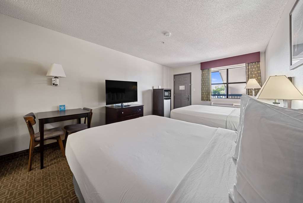 Days Inn by Wyndham Round Rock - photo 15