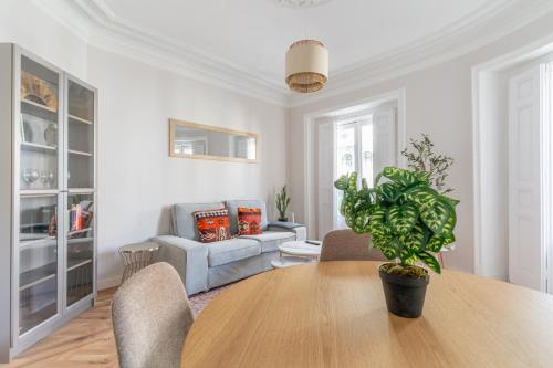 Bright Cozy 2bedrooms 1bath Anton Martin