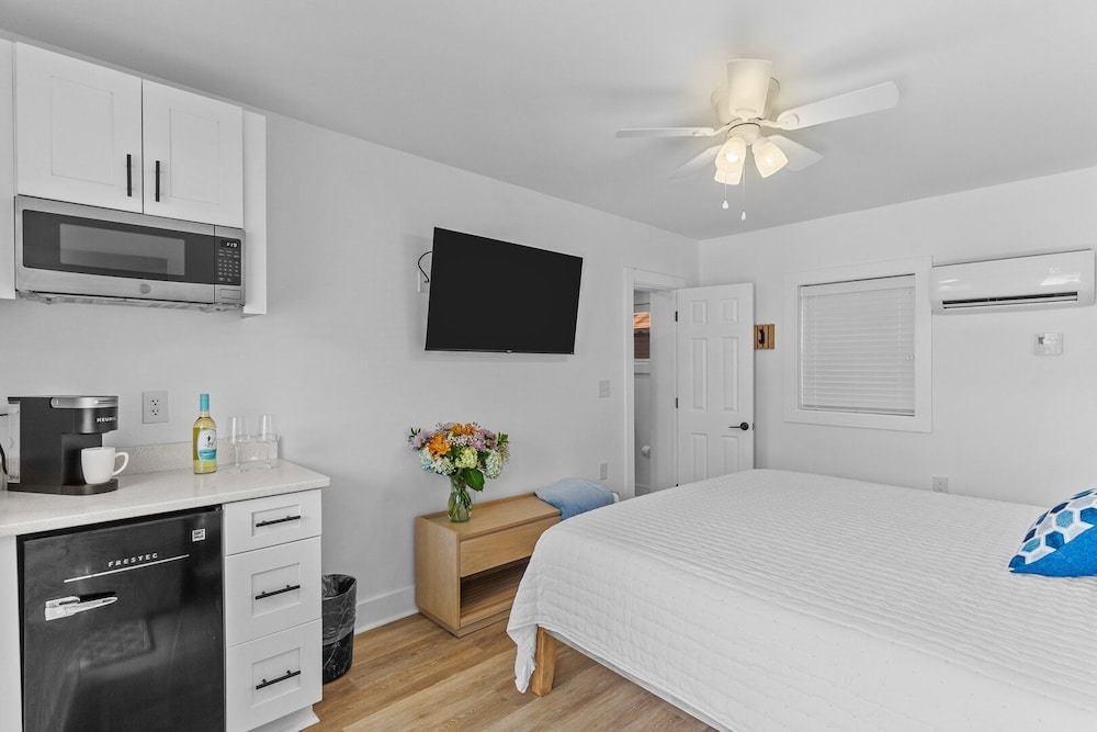 The Beach House at Oak Island by Carolina Resorts - photo 2