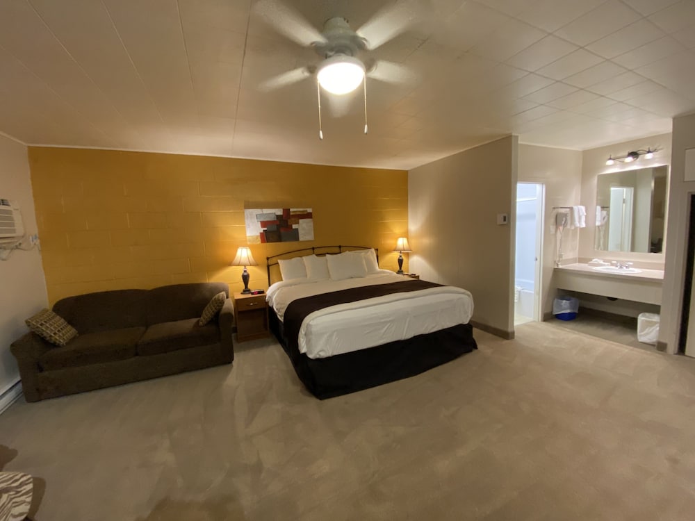 Dauphin Inn Express — hotel in Dauphin